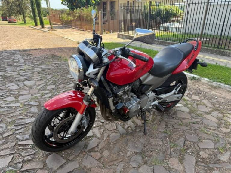 HONDA - CB 600F - 2005/2005 - Vermelha - R$ 34.900,00