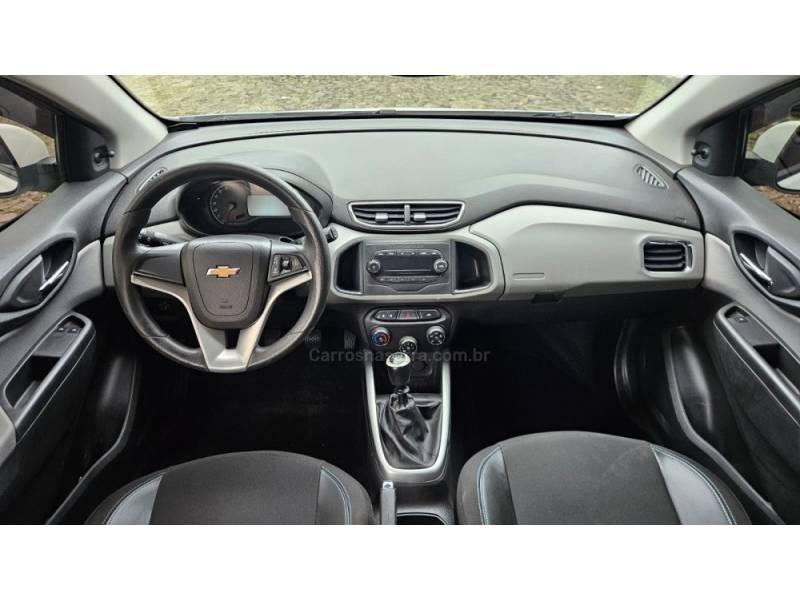 CHEVROLET - ONIX - 2019/2019 - Branca - R$ 54.900,00