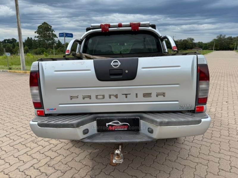 NISSAN - FRONTIER - 2004/2004 - Prata - R$ 49.900,00