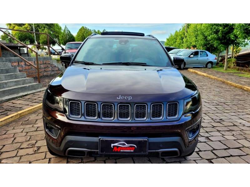 JEEP - COMPASS - 2020/2021 - Marrom - R$ 138.000,00