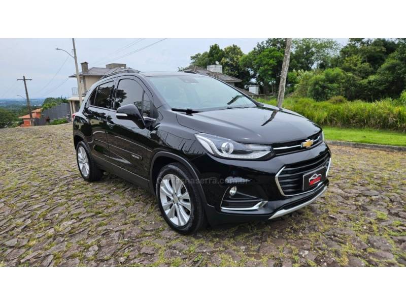 CHEVROLET - TRACKER - 2018/2018 - Preta - R$ 89.900,00