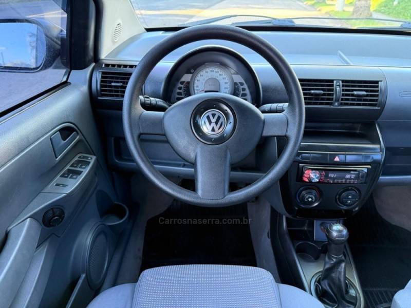 VOLKSWAGEN - FOX - 2007/2008 - Preta - R$ 31.900,00