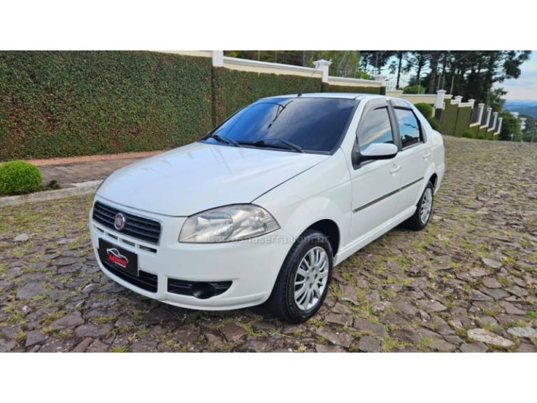 FIAT - SIENA - 2010/2010 - Branca - R$ 27.900,00