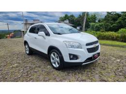 CHEVROLET - TRACKER - 2015/2015 - Branca - R$ 75.900,00