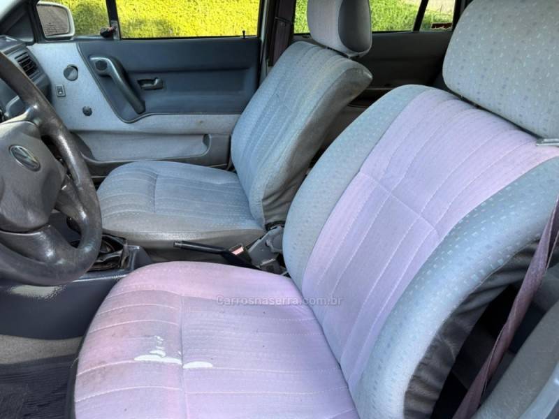 VOLKSWAGEN - SANTANA - 1995/1995 - Branca - R$ 8.900,00