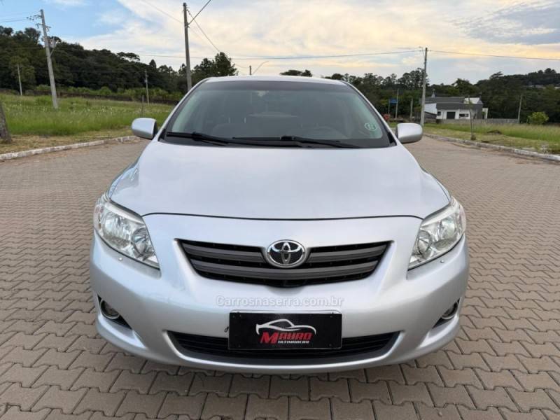 TOYOTA - COROLLA - 2009/2010 - Prata - R$ 55.900,00
