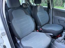 FIAT - PALIO - 2014/2015 - Branca - R$ 34.900,00