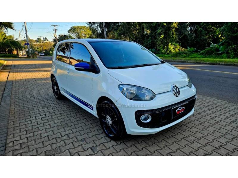 VOLKSWAGEN - UP - 2016/2017 - Branca - R$ 52.700,00