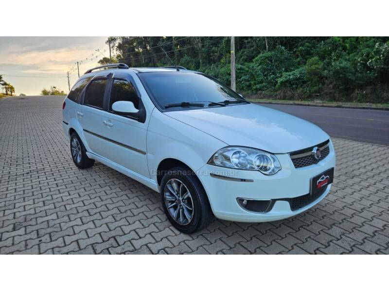 FIAT - PALIO - 2006/2007 - Branca - R$ 39.900,00