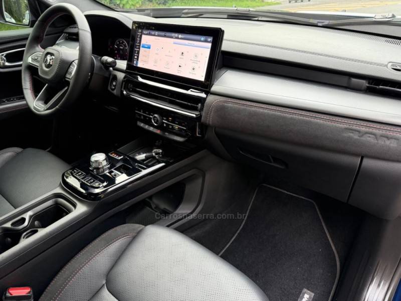 RAM - RAMPAGE - 2025/2025 - Azul - R$ 238.000,00