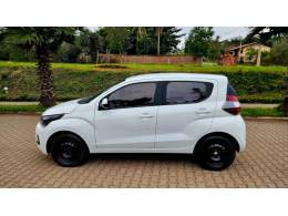 FIAT - MOBI - 2016/2017 - Branca - R$ 43.000,00