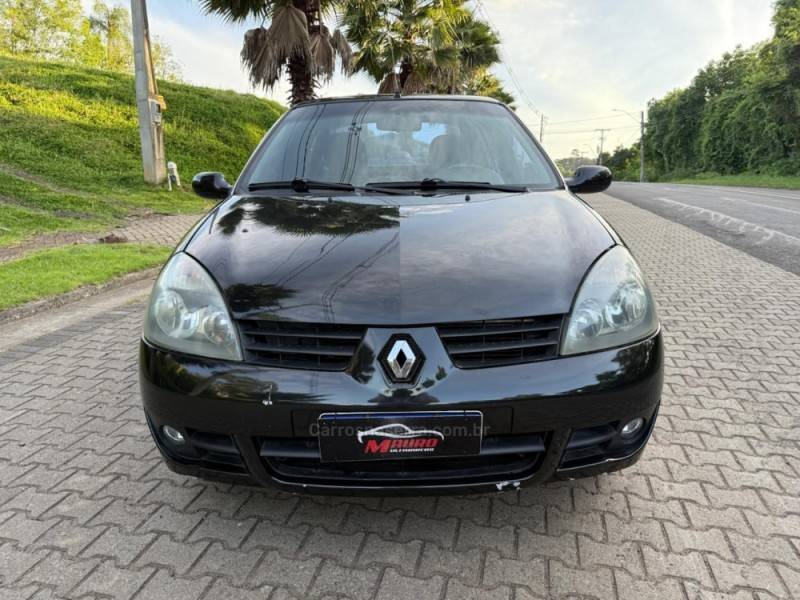 RENAULT - CLIO - 2007/2008 - Preta - R$ 21.900,00