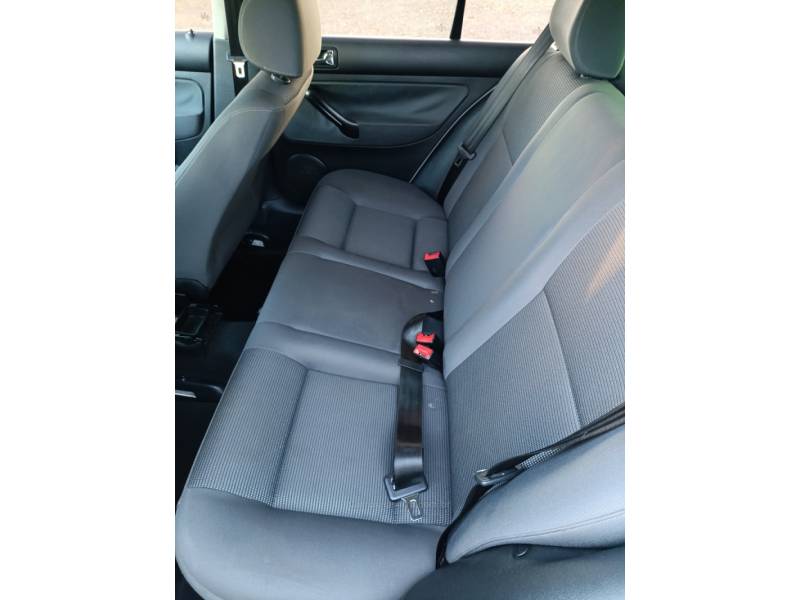 VOLKSWAGEN - GOLF - 2009/2010 - Branca - R$ 45.900,00