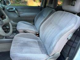 CHEVROLET - CORSA - 1996/1996 - Branca - R$ 13.900,00