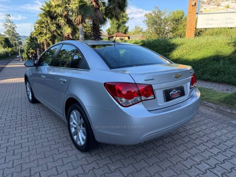 CHEVROLET - CRUZE - 2016/2016 - Prata - R$ 72.900,00