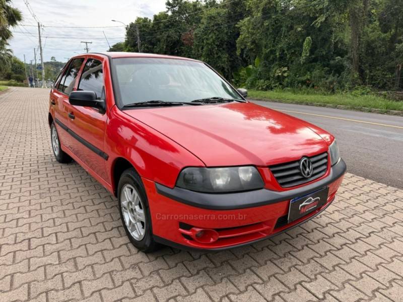 VOLKSWAGEN - GOL - 2002/2003 - Vermelha - R$ 19.900,00
