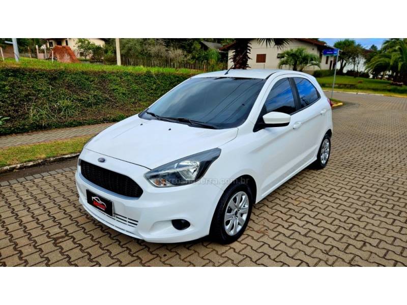 FORD - KA - 2015/2016 - Branca - R$ 39.900,00