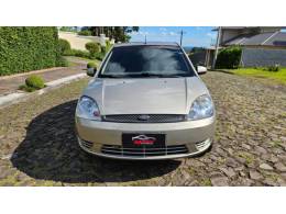 FORD - FIESTA - 2006/2007 - Prata - R$ 18.900,00