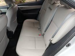 TOYOTA - COROLLA - 2016/2017 - Prata - R$ 96.900,00
