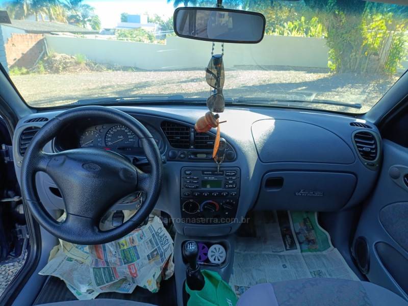 FORD - FIESTA - 1996/1996 - Azul - R$ 14.900,00