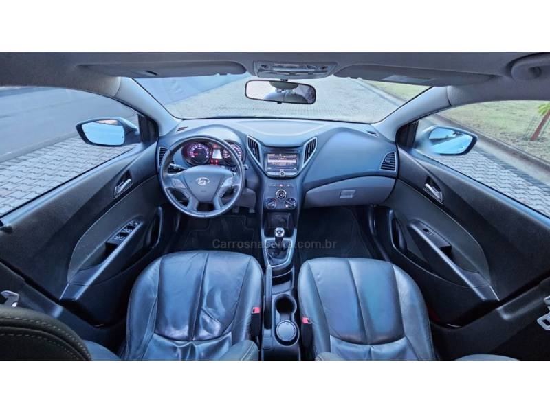 HYUNDAI - HB20 - 2013/2014 - Branca - R$ 55.900,00
