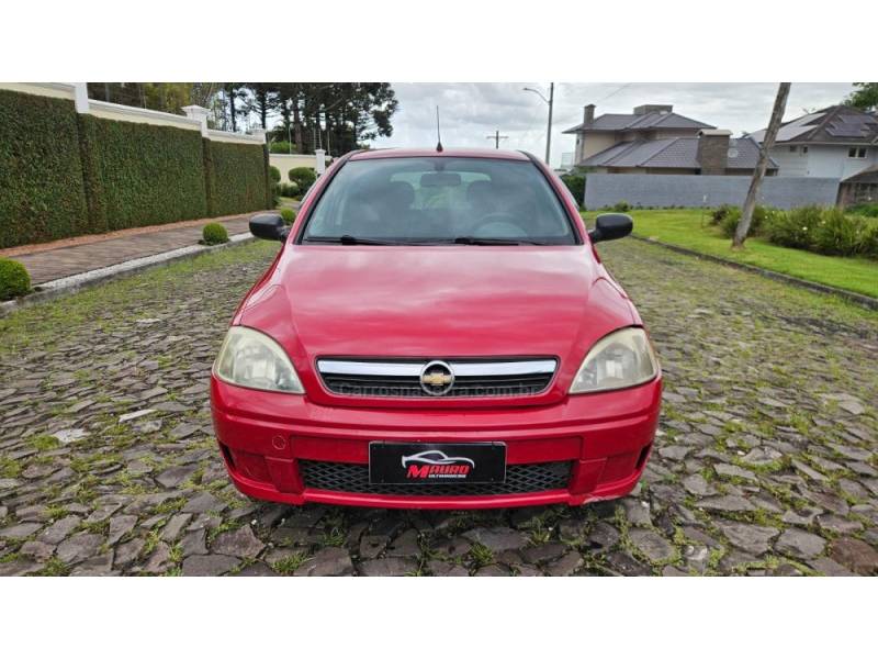 CHEVROLET - CORSA - 2007/2008 - Vermelha - R$ 21.900,00