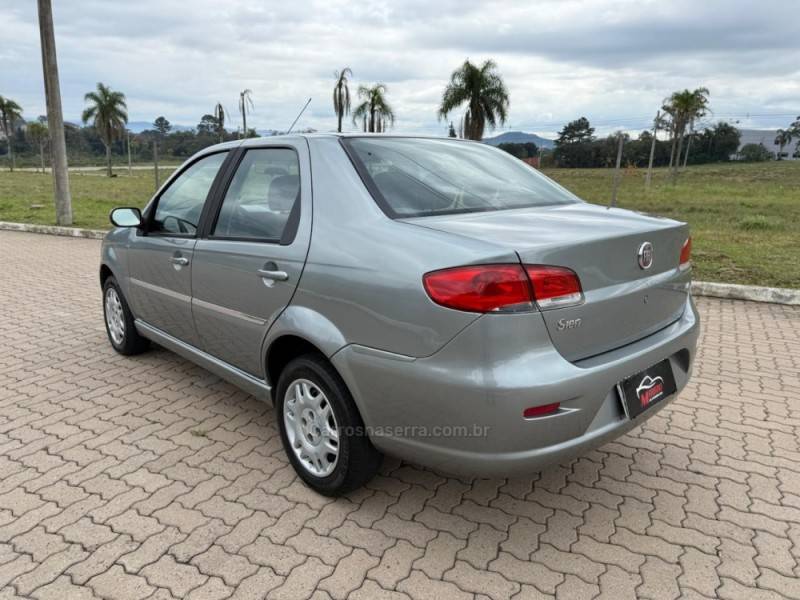 FIAT - SIENA - 2009/2010 - Cinza - R$ 32.900,00