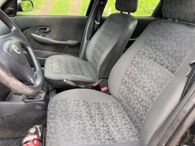 FIAT - SIENA - 2007/2008 - Preta - R$ 249.000,00