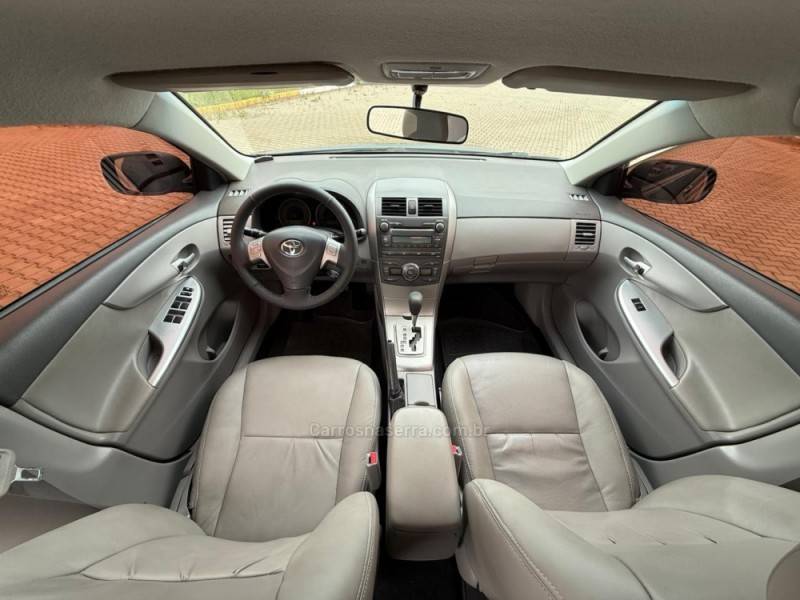 TOYOTA - COROLLA - 2010/2010 - Preta - R$ 59.900,00