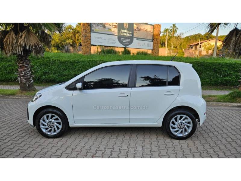 VOLKSWAGEN - UP - 2019/2020 - Branca - R$ 65.900,00