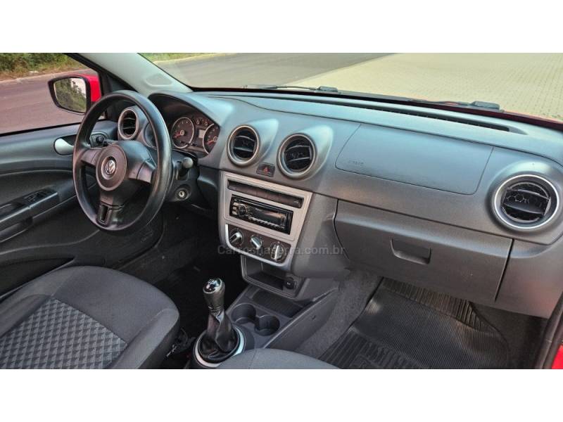 VOLKSWAGEN - SAVEIRO - 2015/2015 - Vermelha - R$ 63.900,00