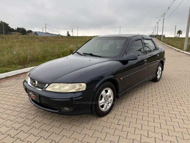 CHEVROLET - VECTRA - 2000/2000 - Azul - R$ 14.000,00