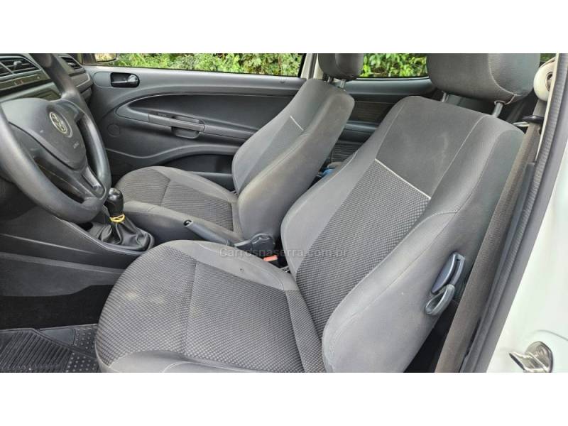 VOLKSWAGEN - SAVEIRO - 2023/2023 - Branca - R$ 76.900,00