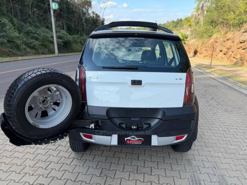 FIAT - IDEA - 2013/2013 - Branca - R$ 37.900,00
