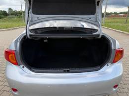 TOYOTA - COROLLA - 2009/2010 - Prata - R$ 55.900,00